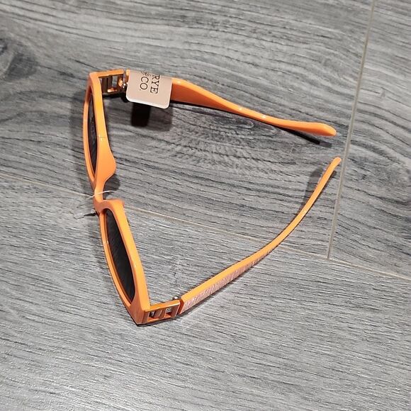 NWT Frye & Co Neon Orange Chunky Statement Sunglasses - Picture 3 of 9